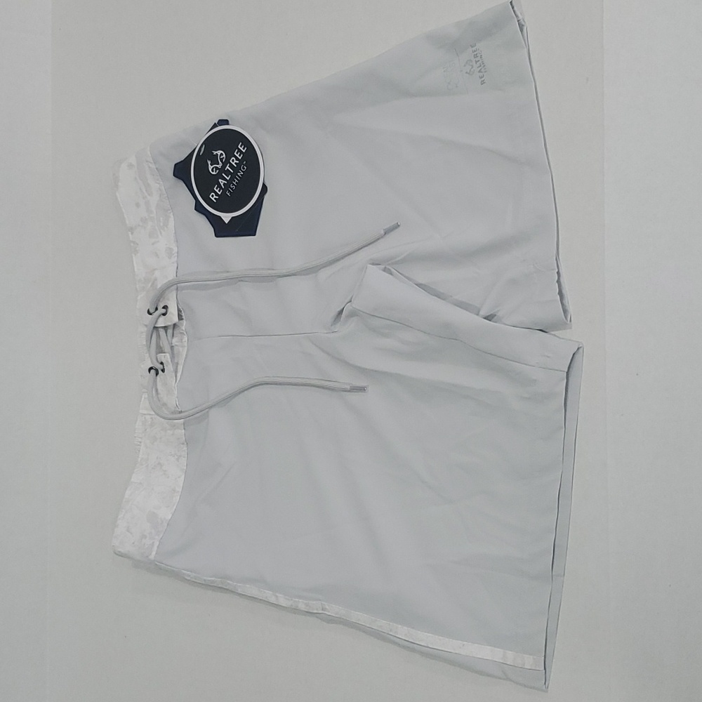 NWT OCEAN + COAST REALTREE FISHING SHORTS SIZE SMALL